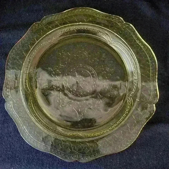 Set of 2-Patrician Spoke Amber Dinner Plates - Picture 2 of 3